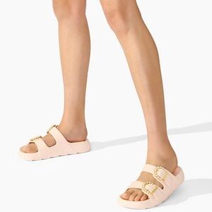 Stuart Weitzman Pearl Buckle Slide 37.5/7.5